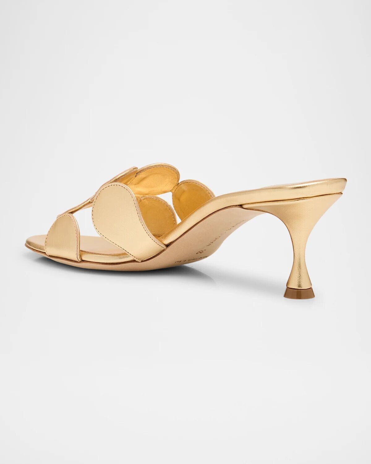 Босоножки Haribalmu на шпильке с эффектом металлик Manolo Blahnik, золотой — фото 4