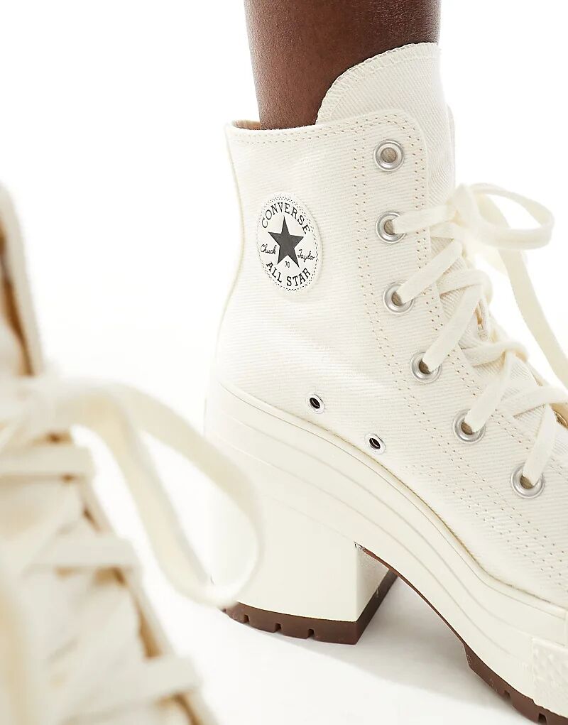 Ботинки Converse Chuck Taylor 70's Hi Deluxe на каблуке белого цвета — фото 3