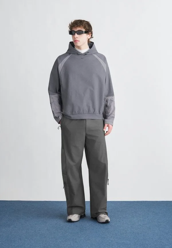 Брюки от спортивного костюма Nike Sportswear, Iron Grey/Pencil Point/Black — фото 2
