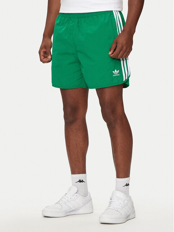 

Спортивные шорты regular fit Adidas, зеленый