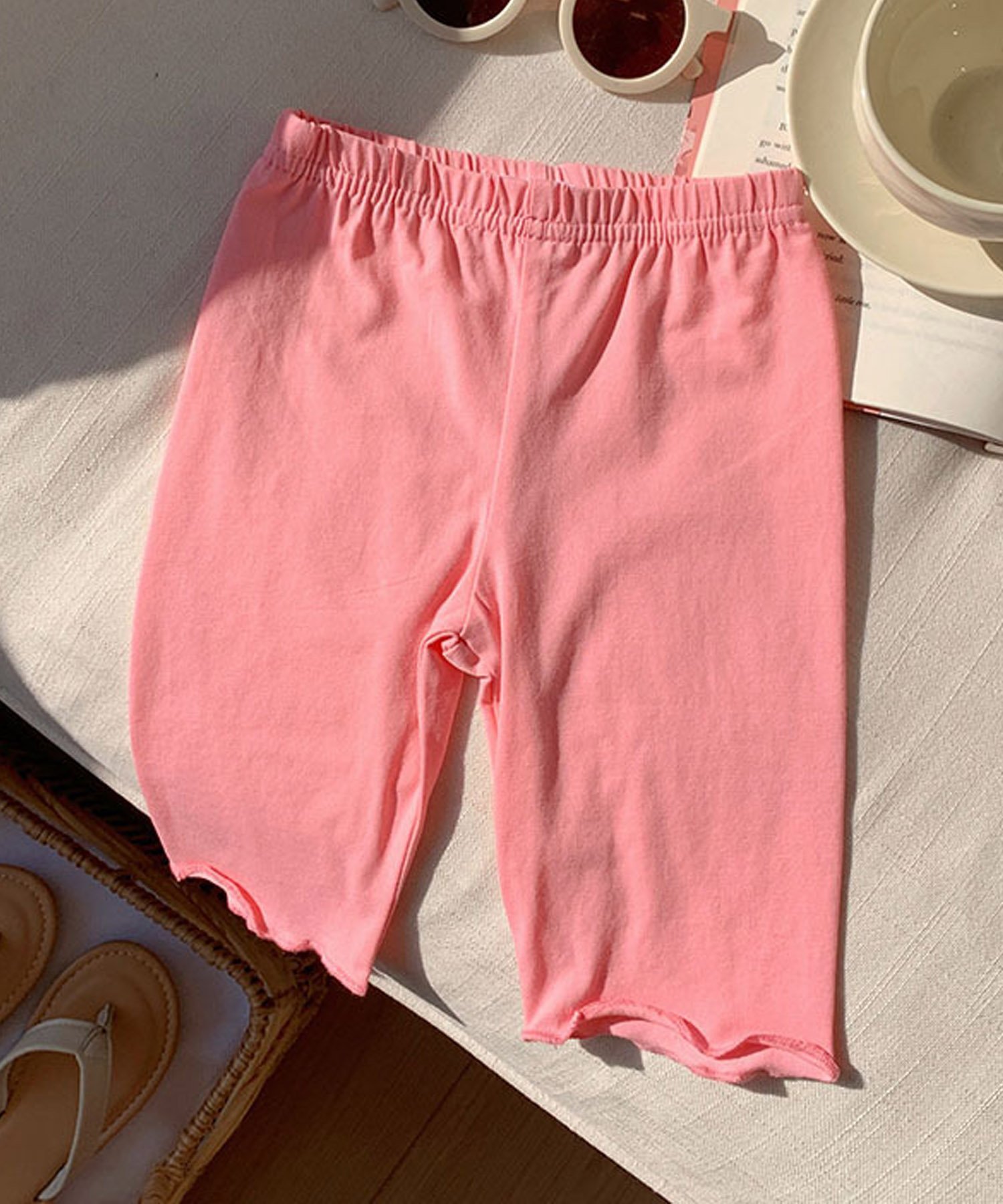 Брюки Мягкие лямки с оборками, длина 5/8 Aimoha Kids, pink