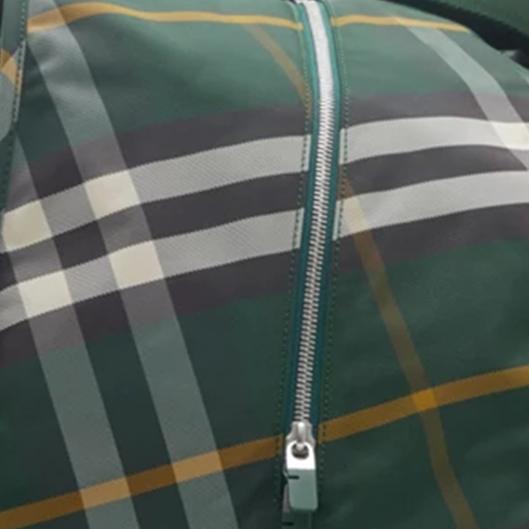 Burberry Сумка дорожная мужская из полиамида с телячьей кожей цвета плюща — фото 4