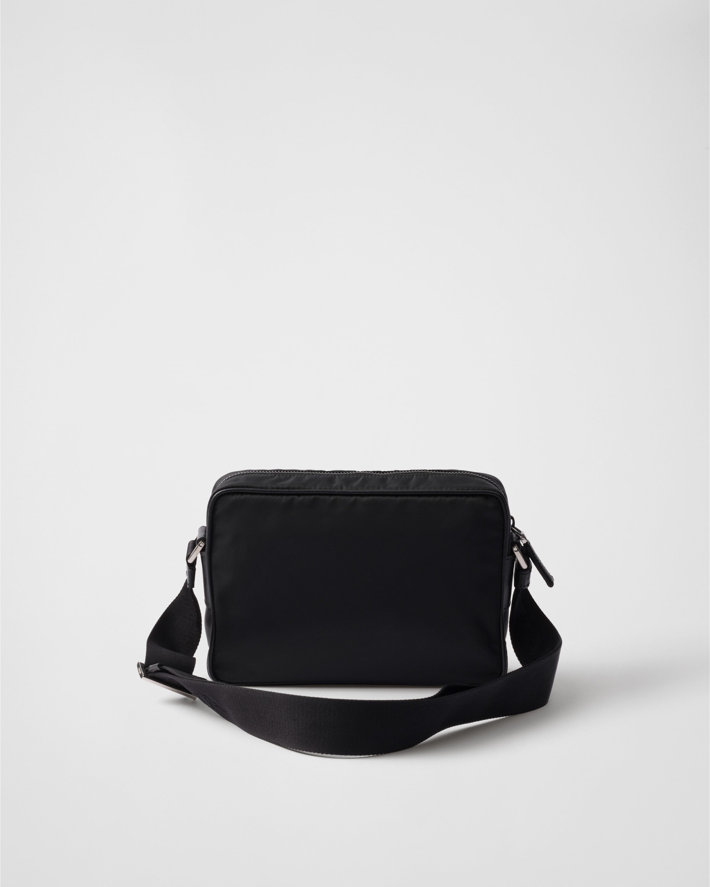 Плечевая сумка из материала Re-Nylon и сафьяновой кожи Prada, черный — фото 3