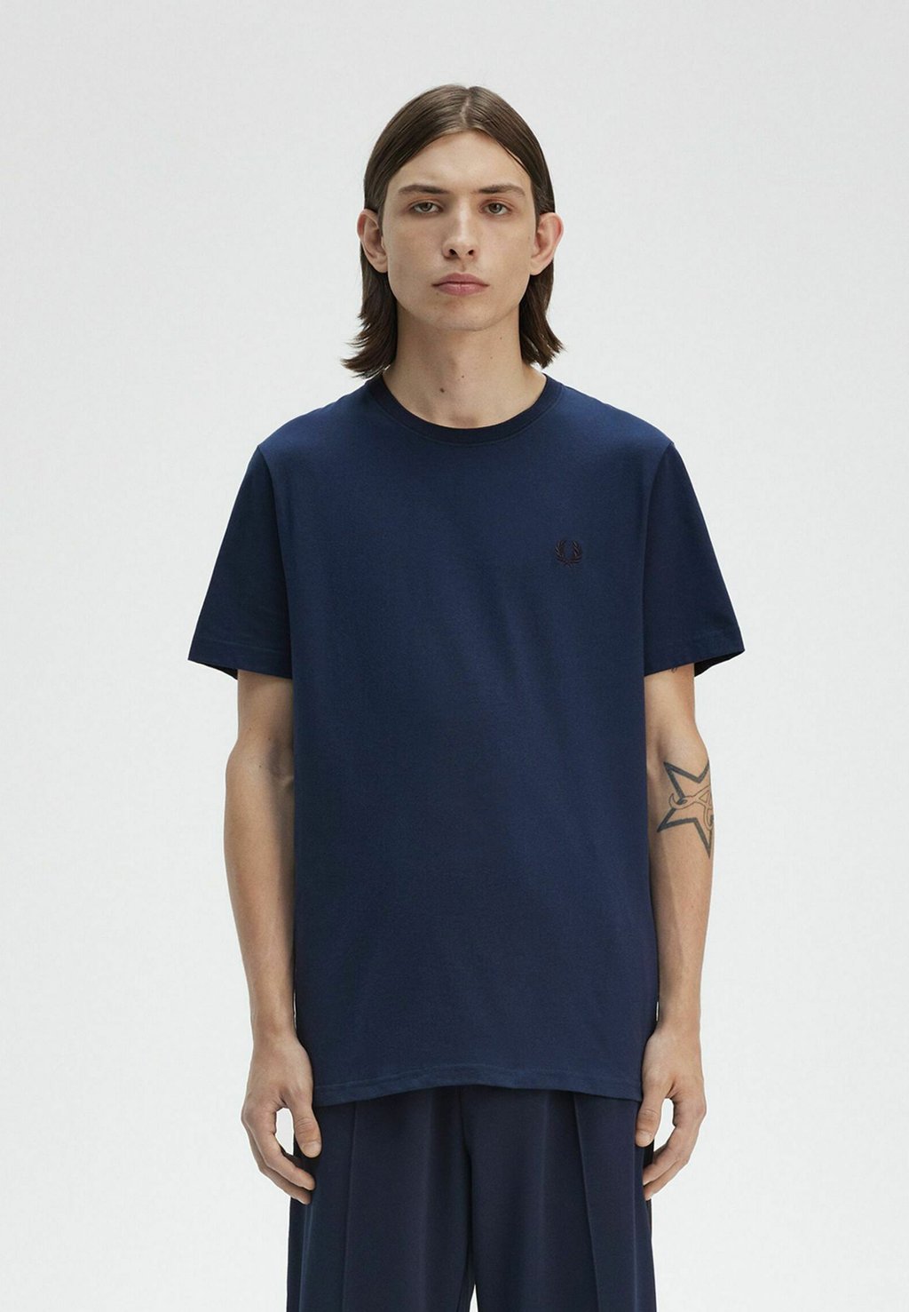 

Базовая футболка GIROCOLLO Fred Perry, синий