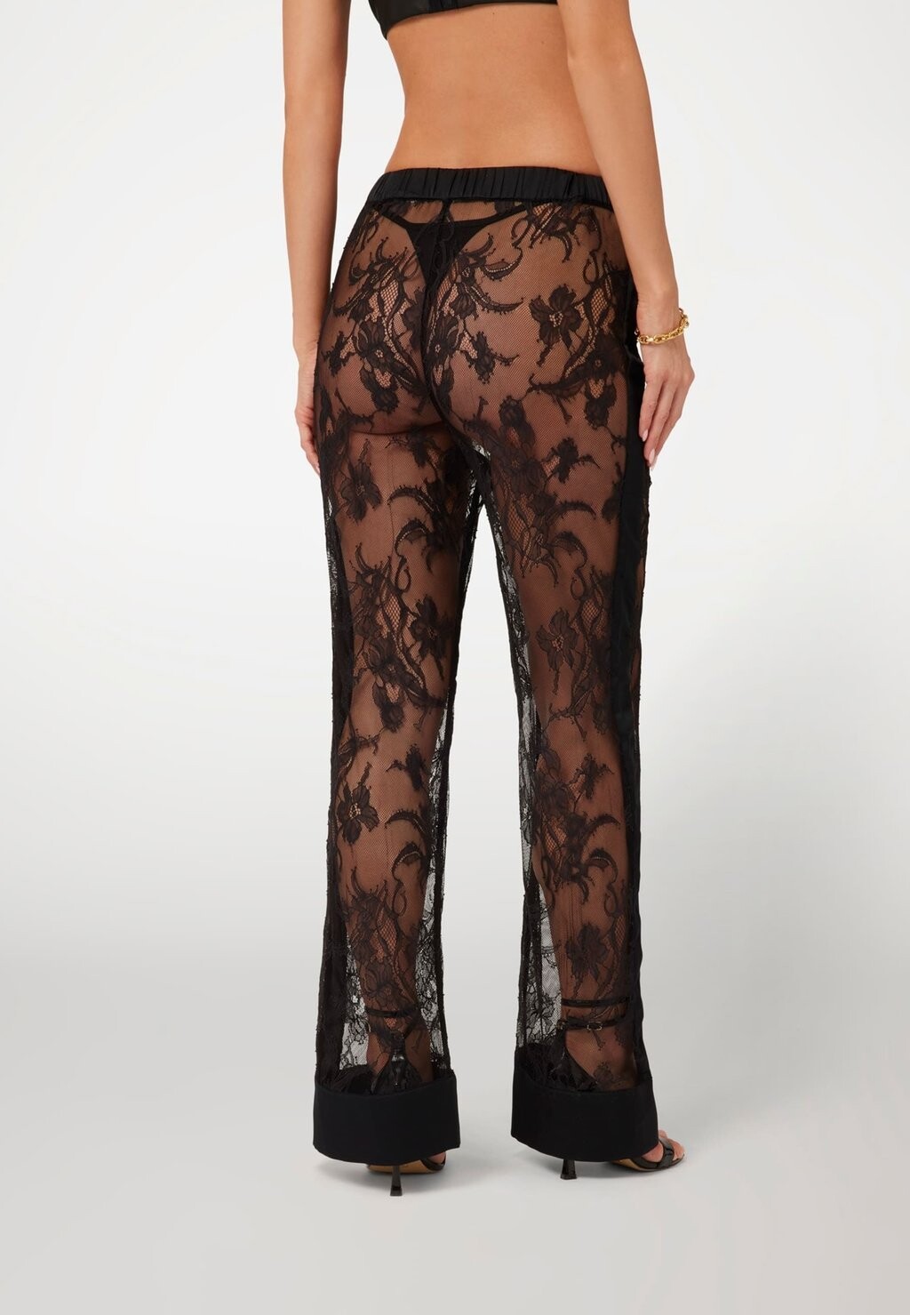 

Пижамные штаны BRIANNE FLORALE Guess, черный