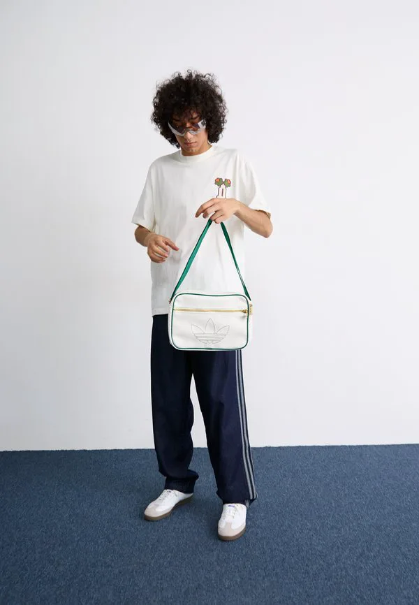 Джинсы свободного кроя Adidas Originals, Indigo — фото 2