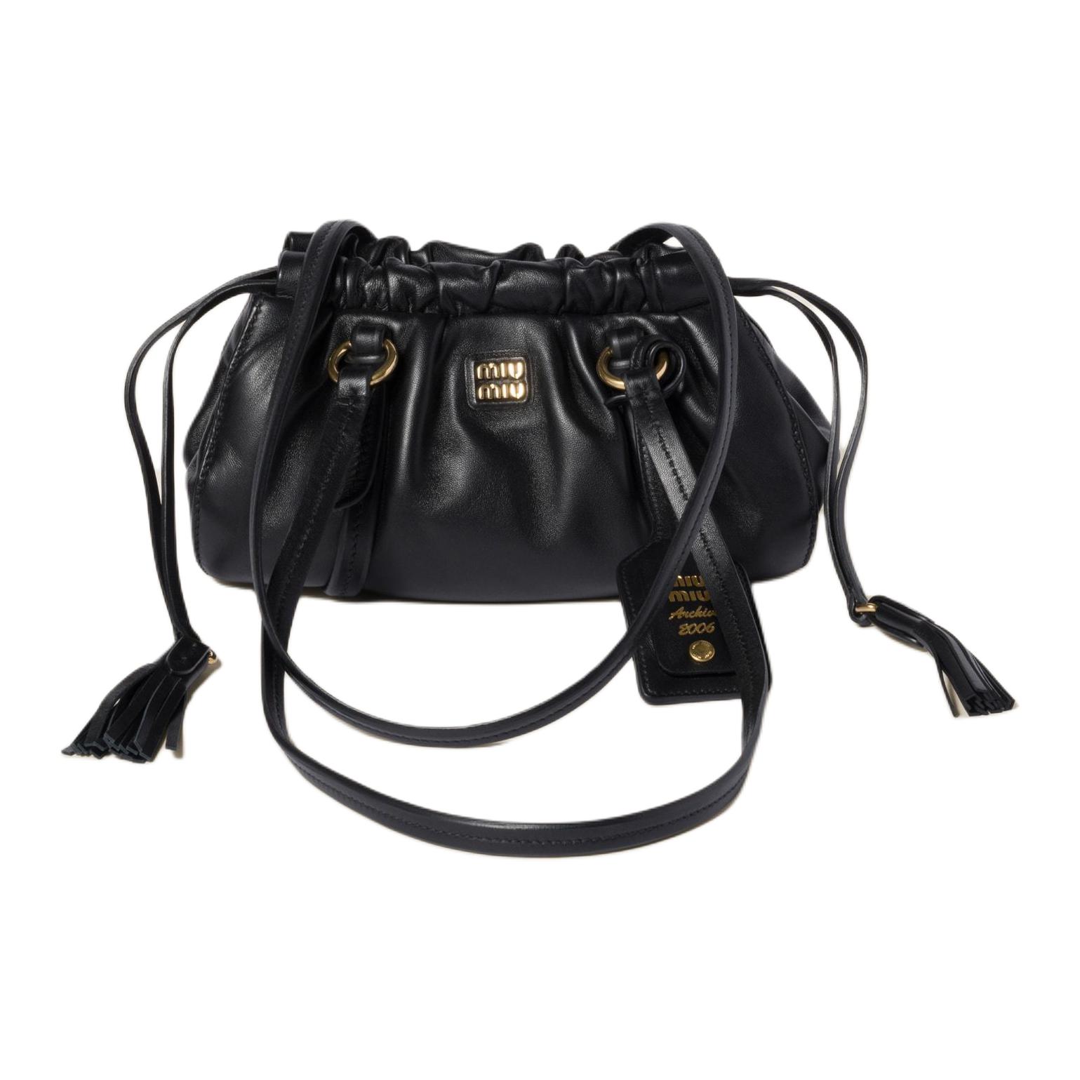 

MIU MIU Миниатюрная женская сумка через плечо из ягненка черная