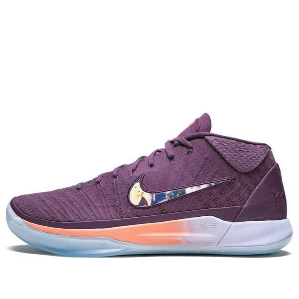

Реклама кроссовок Коби Nike, фиолетовый