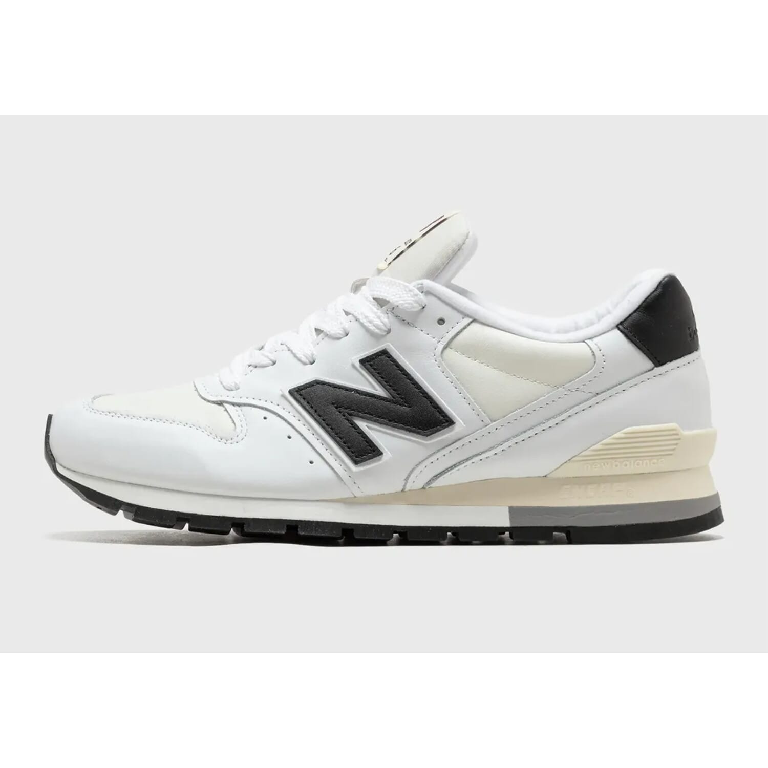 

Мужские кроссовки New Balance, белый