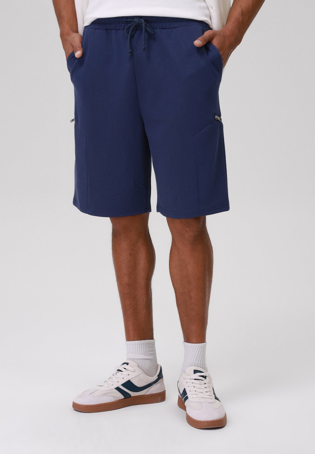 

Шорты Tracksuit bottoms Pier One by Zalando, темно-синий
