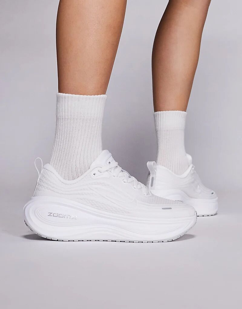 Кроссовки Nike Running Vomero Plus белого цвета