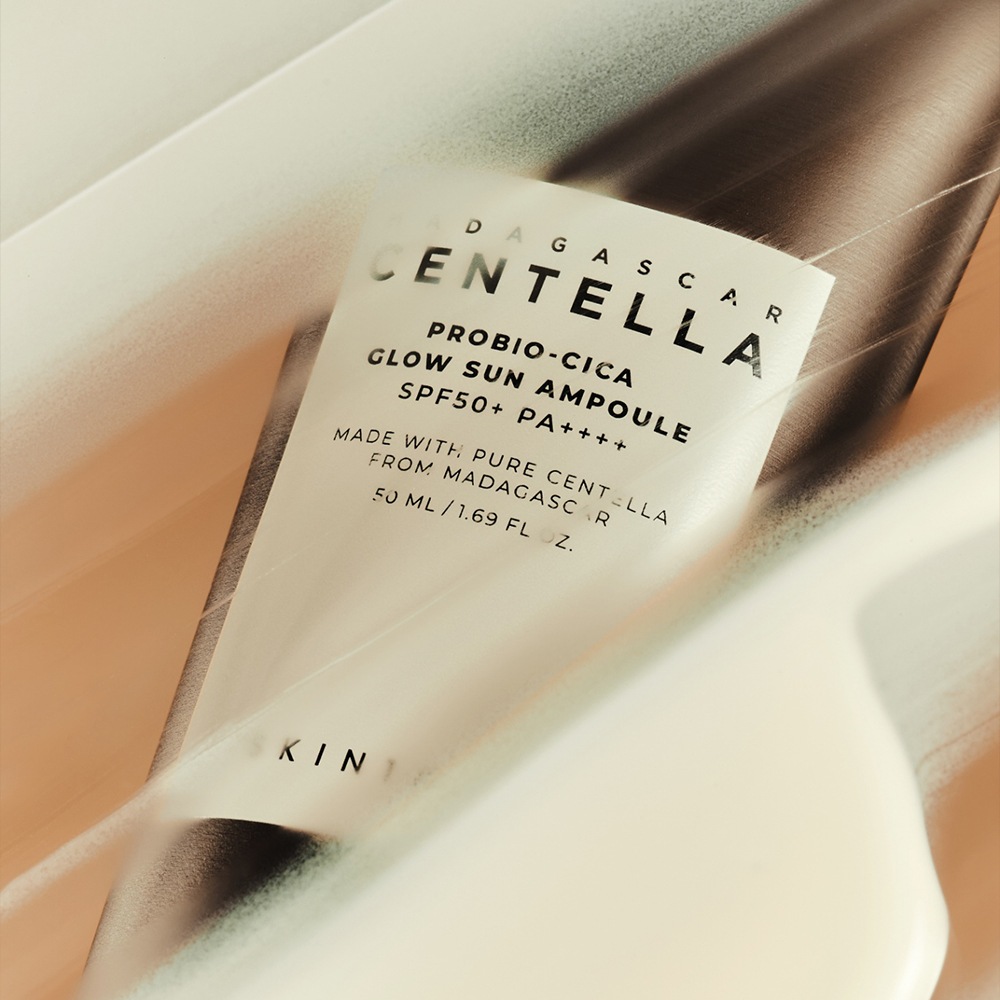Солнцезащитный крем madagascar centella probio-cica glow sun ampoule spf50+ pa++++ Skin1004, объем 50 мл — фото 4
