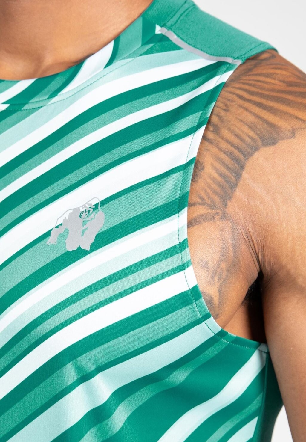 

Топ EASTON TANK Gorilla Wear, зеленый