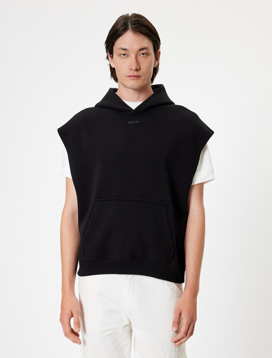 

Жилет Koton Vest, черный