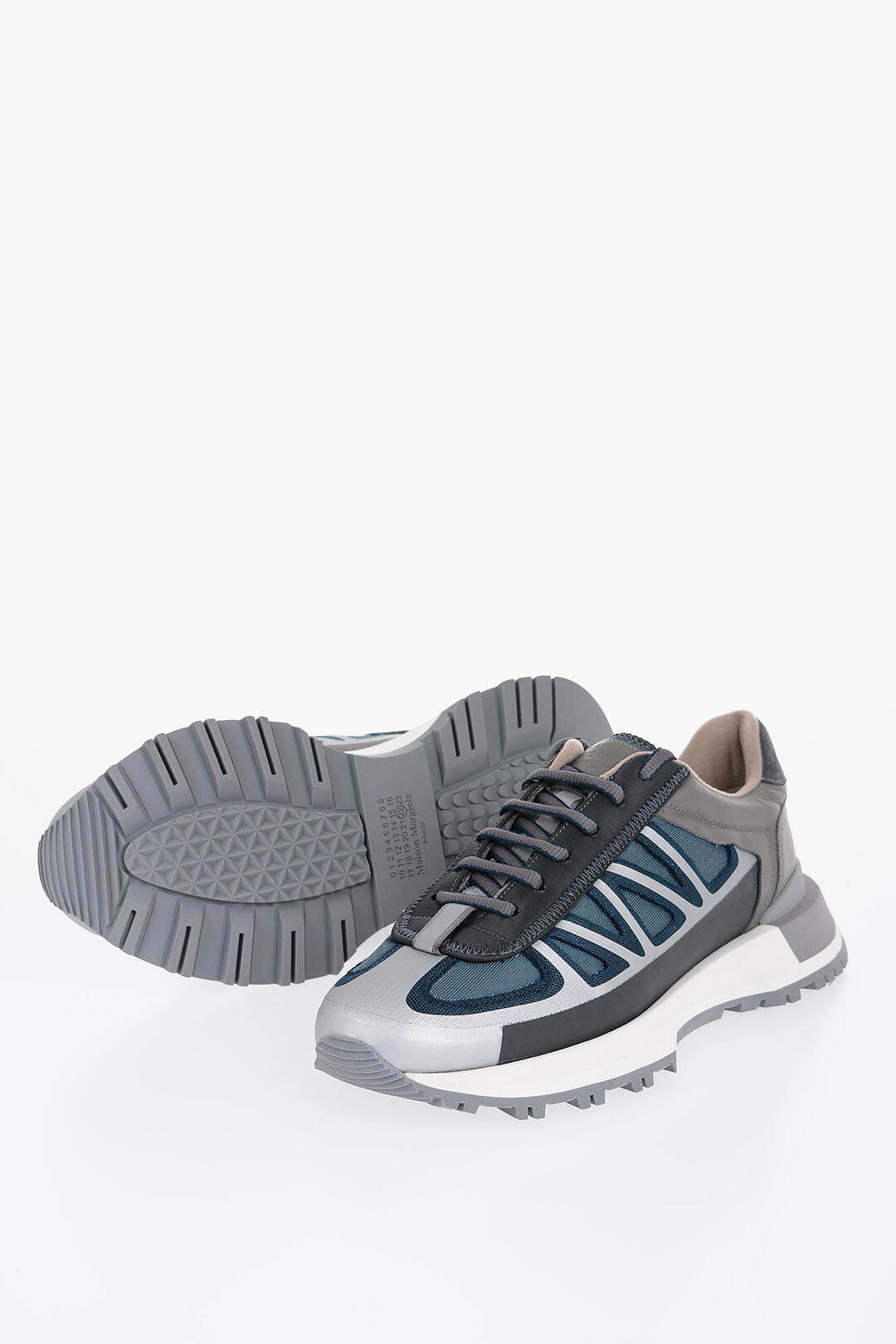 

Низкие кроссовки Maison Margiela Running, серый