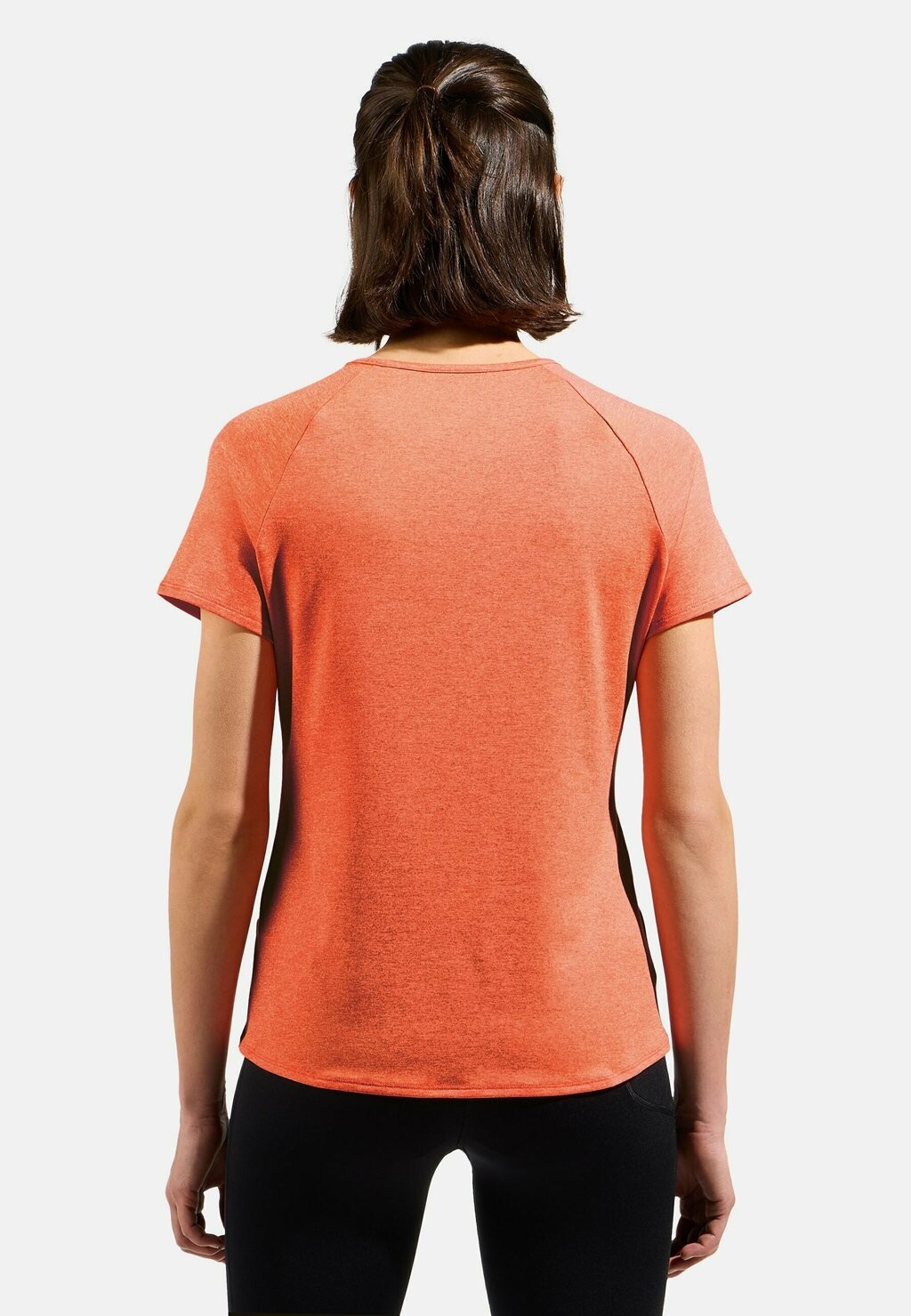 

Спортивная футболка CREW NECK ESSENTIAL ODLO, коралл