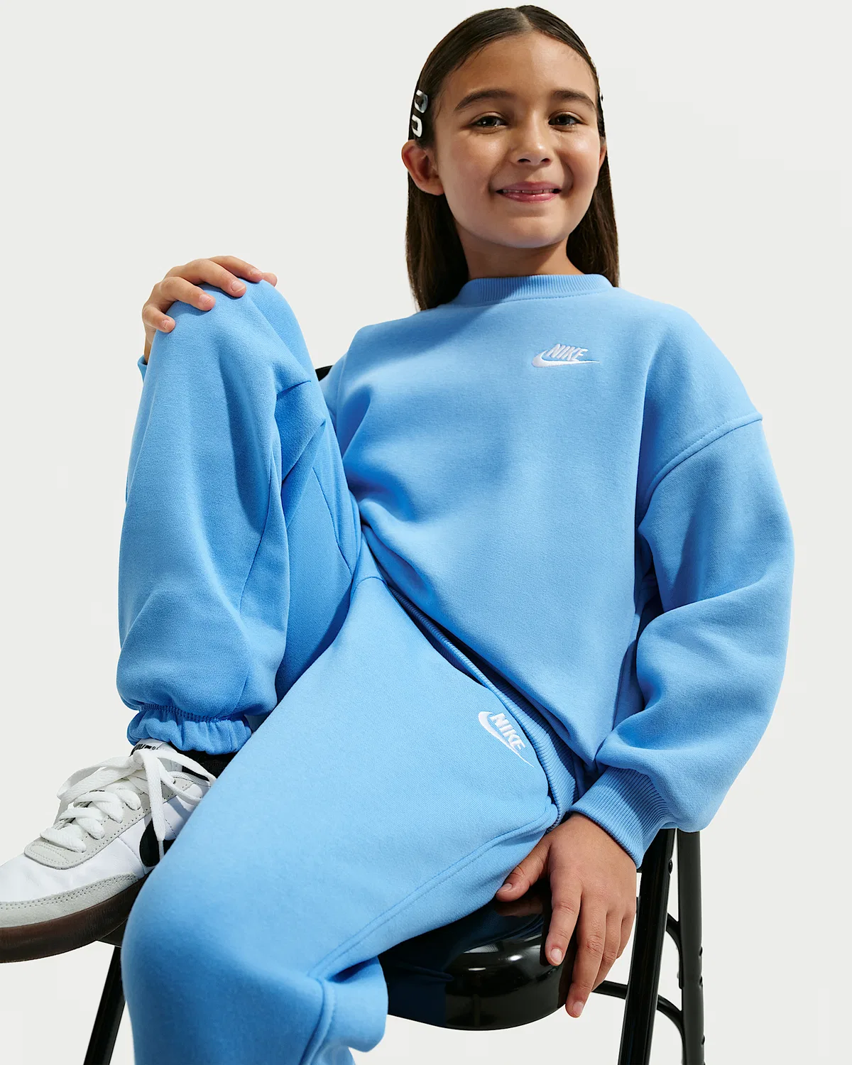 Детские свободные штаны Nike Sportswear Club Fleece, University Blue/University Blue/White — фото 4