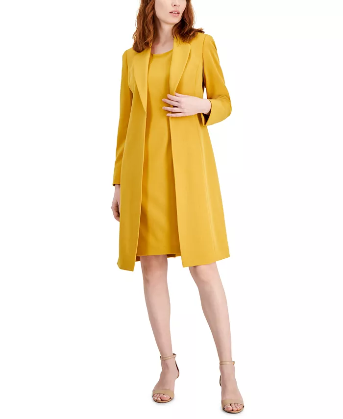 

Женский костюм с жакетом из крепа и платьем-футляром, размеры Regular и Petite Le Suit, золотой