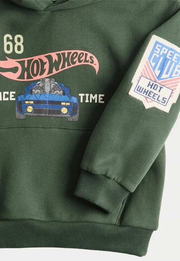 Толстовка Hot Wheels, Marks & Spencer, зеленая — фото 2