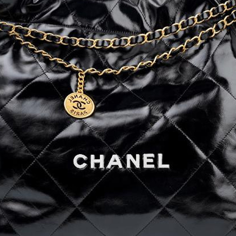 CHANEL Вощёная кожаная сумка-шоппер из коровьей кожи — фото 4