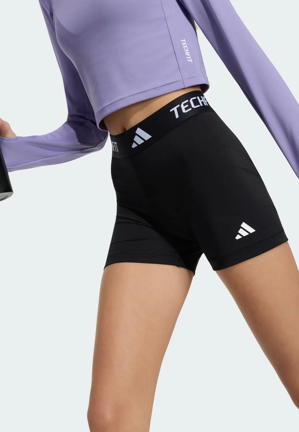 Узкие спортивные шорты Adidas Sportswear черного цвета — фото 4