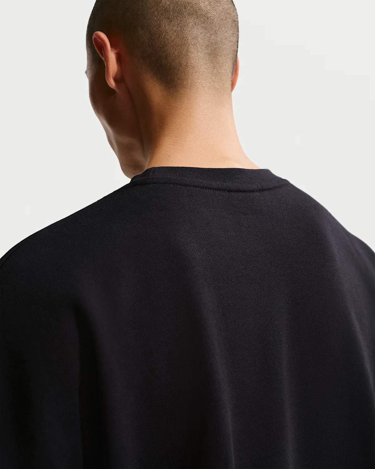 Мужская оверсайз-толстовка Nike Sportswear Club из французского футера, Black/White — фото 2