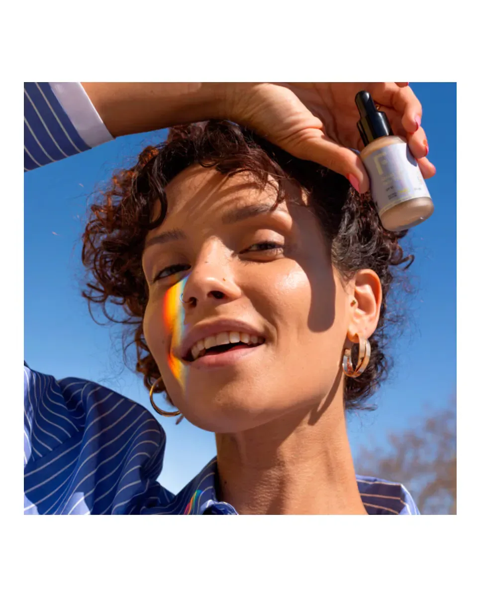 Тональная основа Shield 360 Skin Tint 30 мл Freshly Cosmetics, Oscuro — фото 3