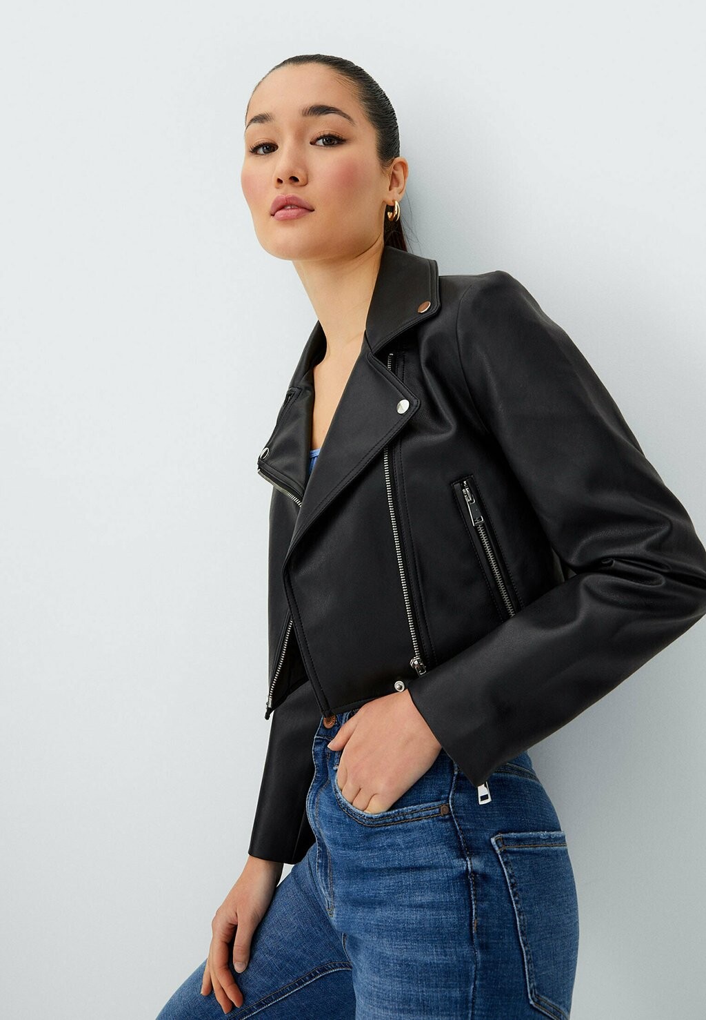 

Куртка из искусственной кожи Stradivarius, черный
