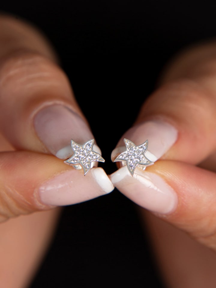 

Heliophilia Серебряные серьги-гвоздики с драгоценными камнями