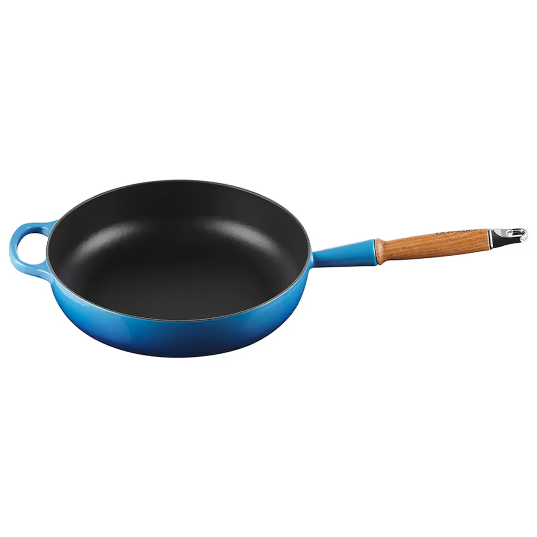 

Сковорода с деревянной ручкой, чугун Le Creuset, азулон