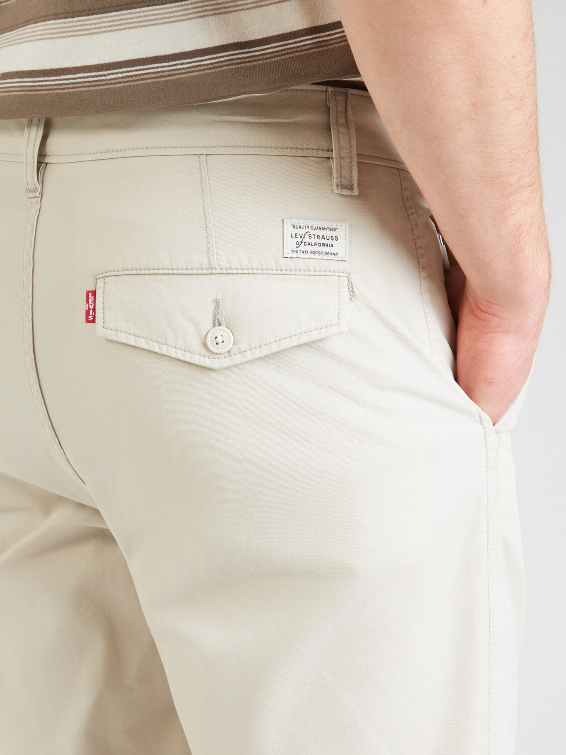LEVI'S  Штаны чинос Regular 'XX Chino Authentic Relaxed Lightweight Pants' в цвете Cream — фото 2