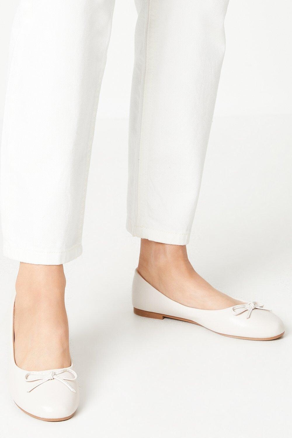 

Комфортные балетки Penelope с бантом Dorothy Perkins, бежевый