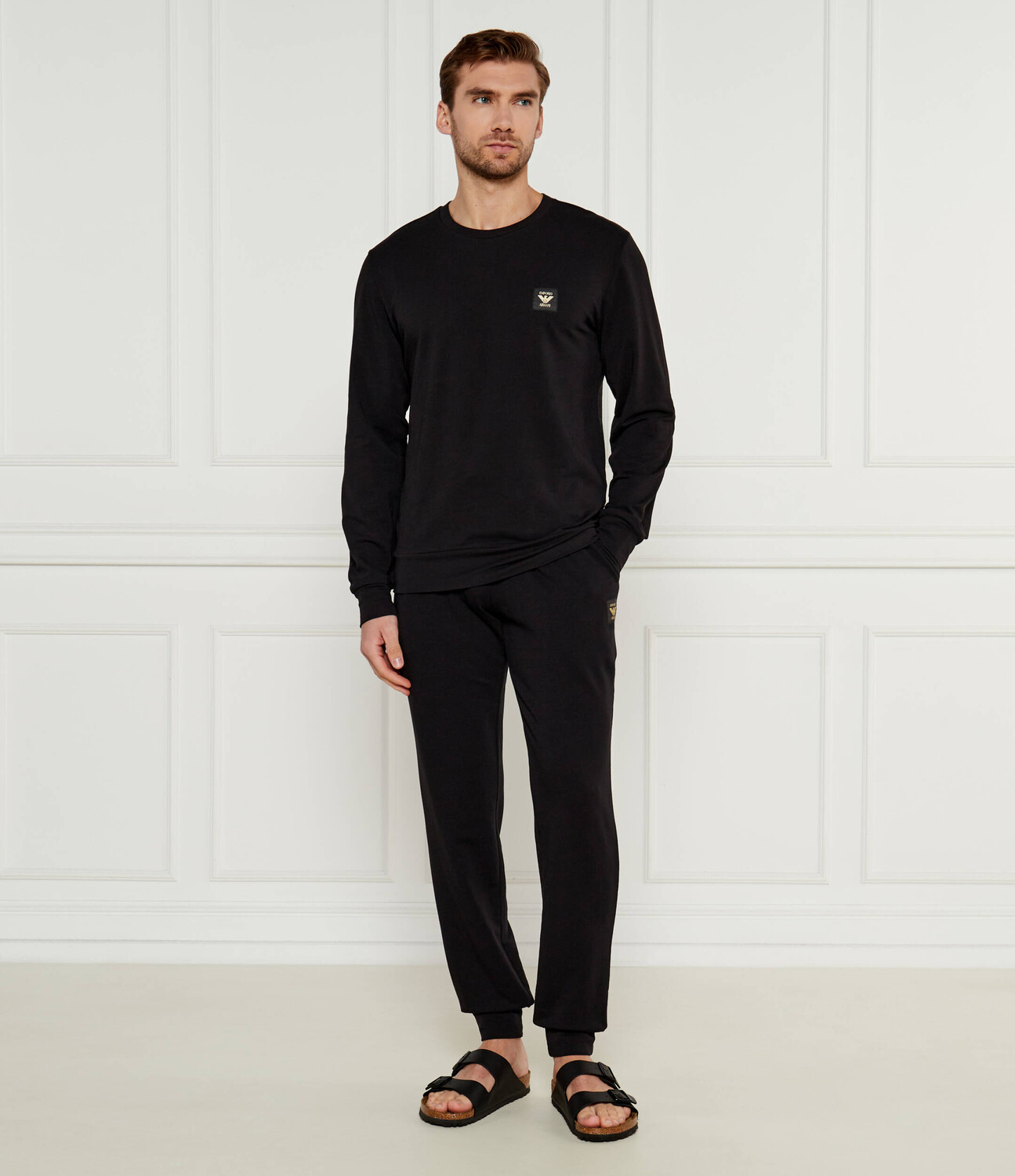 

Спортивный костюм Emporio Armani Regular Fit, черный