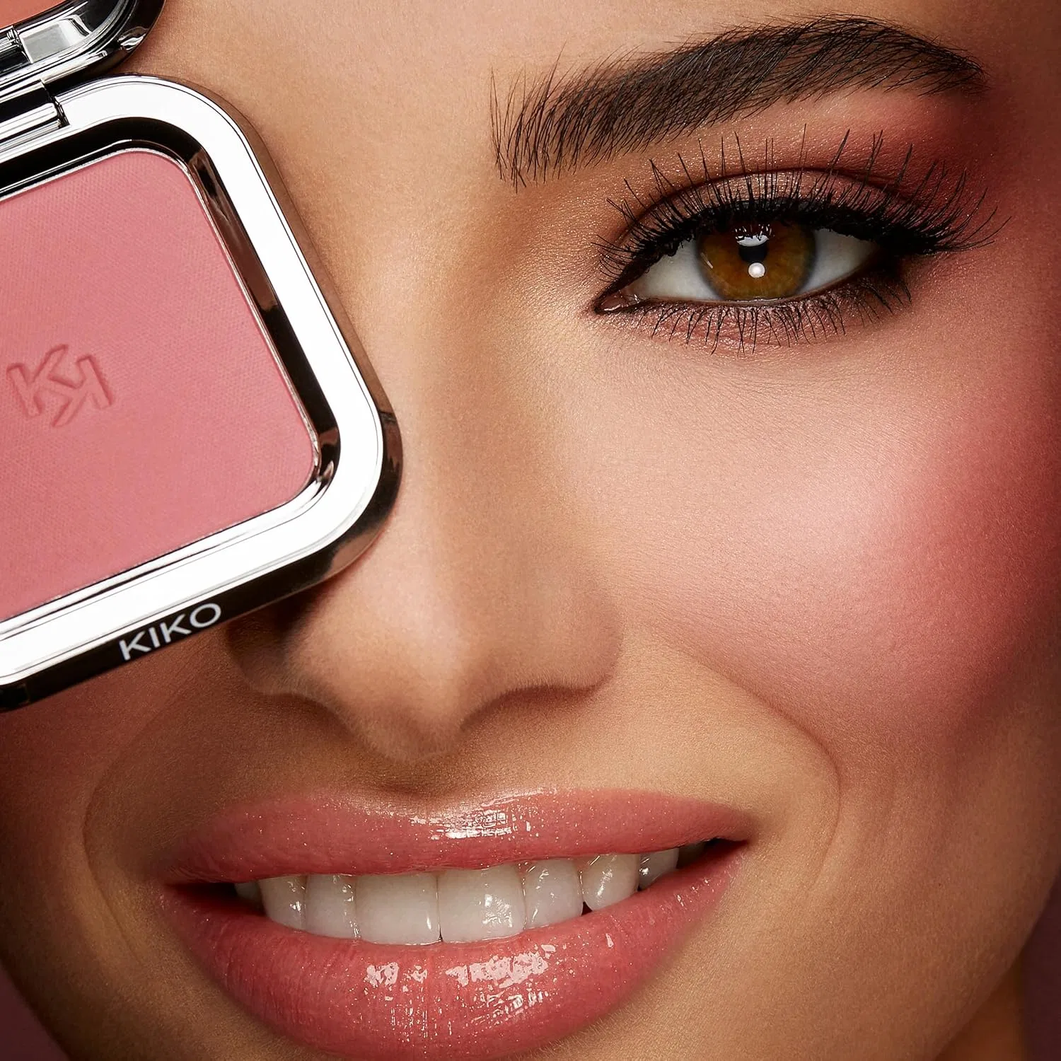 Пудровые румяна «Unlimited Blush 10» от KIKO Milano Kiko Milano, 10 Warm Mauve — фото 3