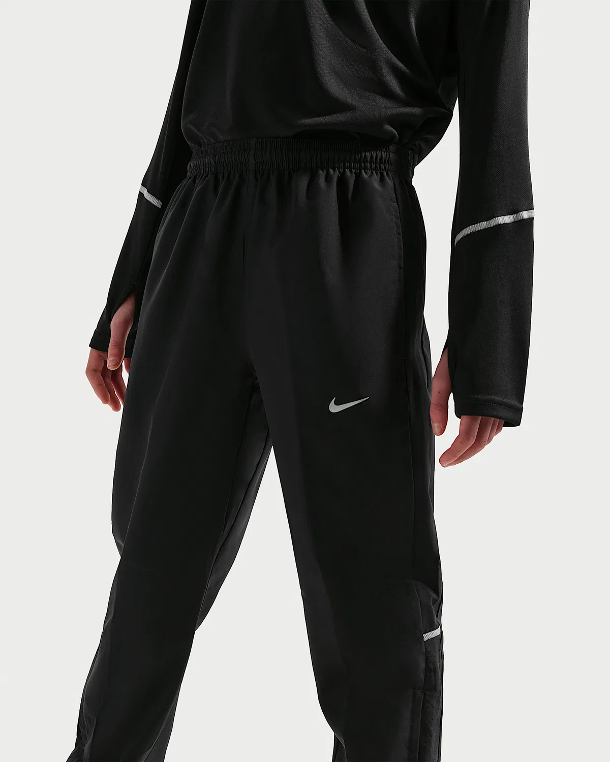 Детские спортивные штаны Nike Miler Dri-FIT Woven, Black — фото 2