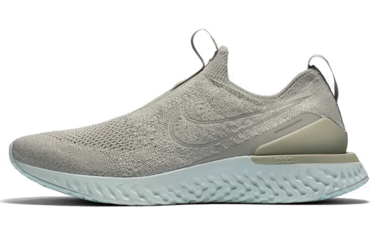 

Кроссовки мужские Epic Phantom React Flyknit Low-top White Nike