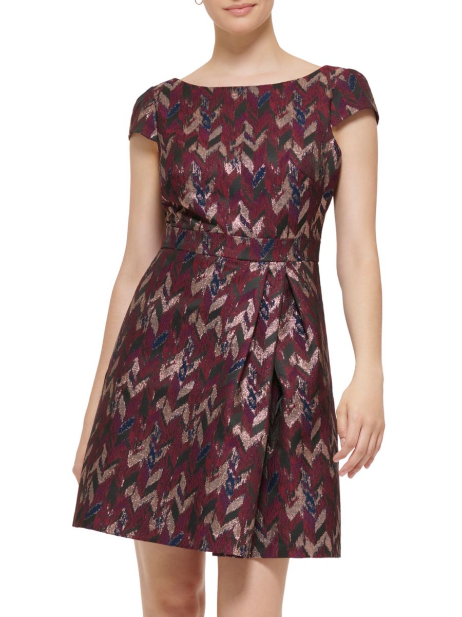 

Платье-клеш из жаккарда Vince Camuto, цвет Berry