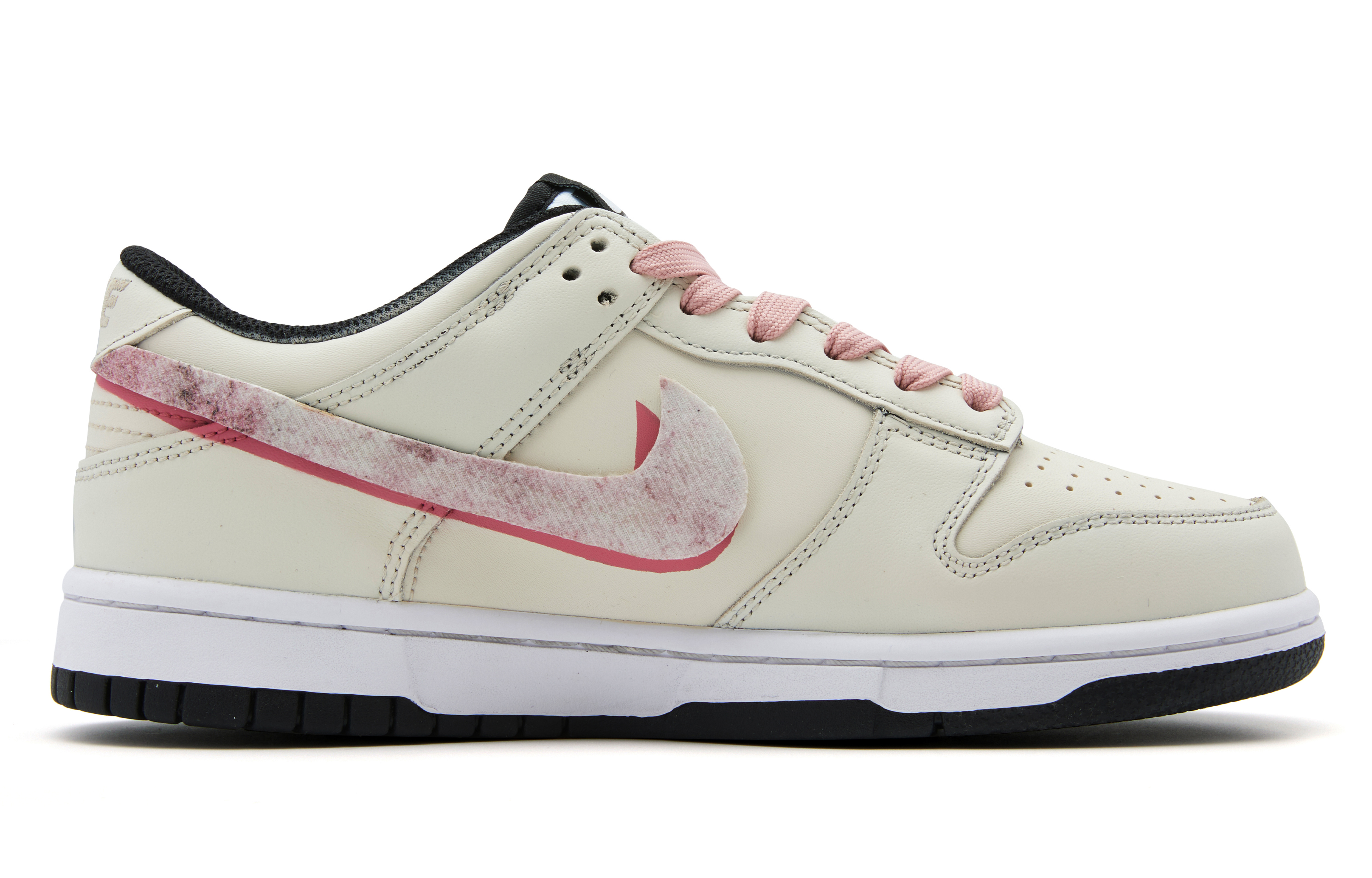 

Кроссовки Nike Dunk Skateboarding Shoes Women's Low-top Beige/Pink, розовый