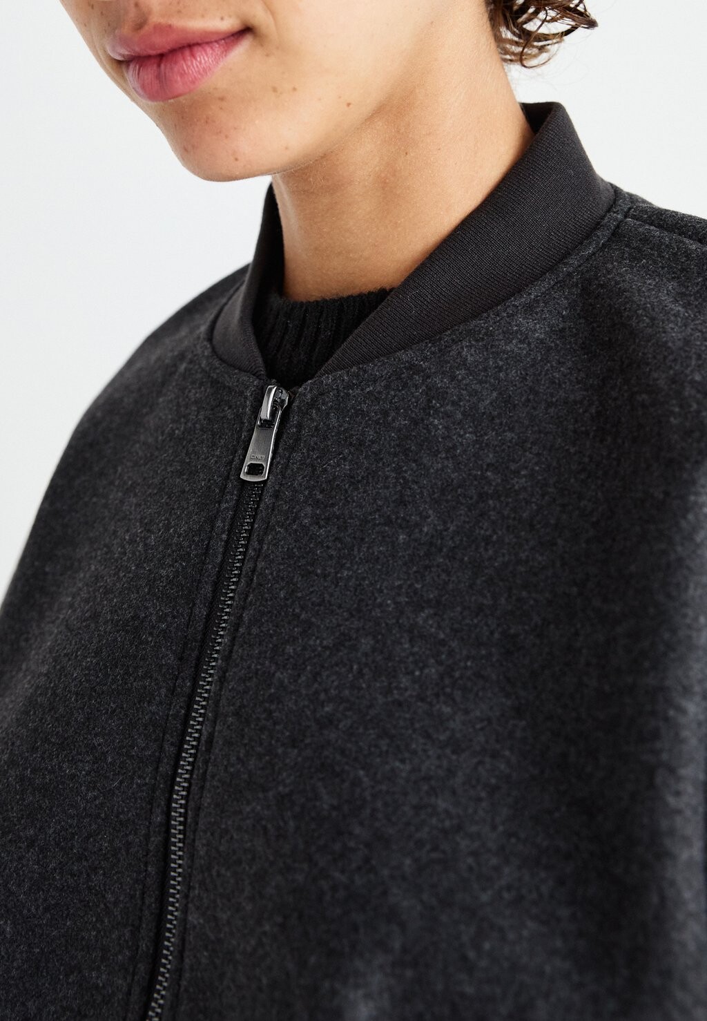 

Куртка-бомбер ONLNANCY SHORT LOOSE JACKET ONLY, серый