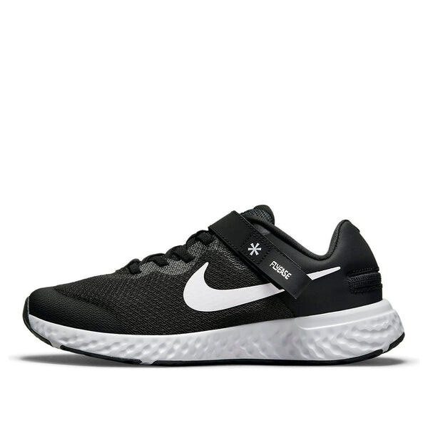 

Кроссовки Revolution 6 Flyease 4e Nike, черный