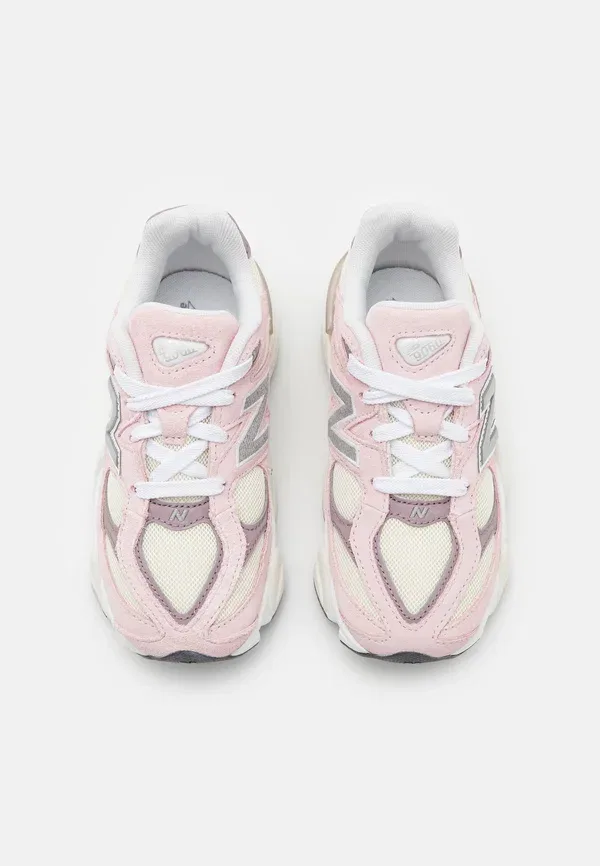 Кроссовки New Balance 9060, розовый/сахарный — фото 4