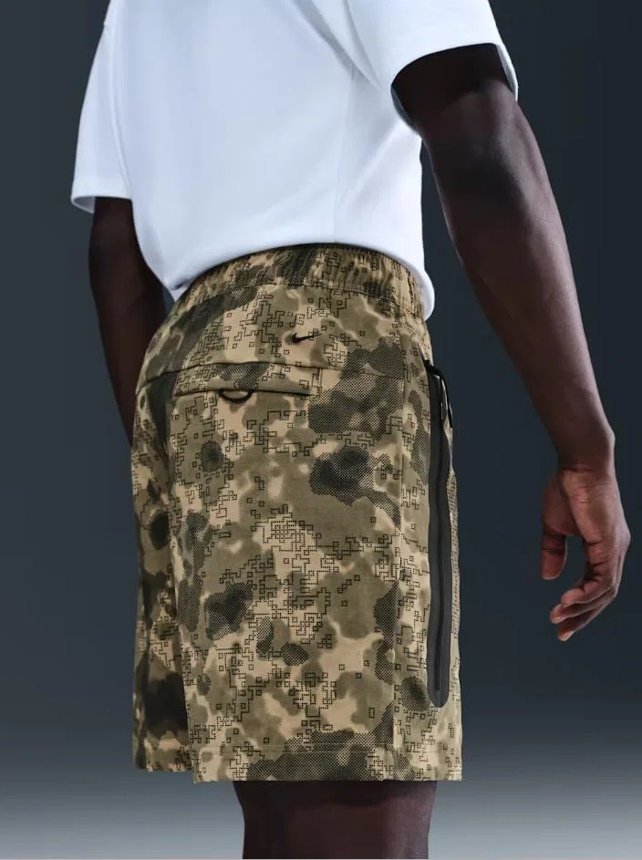 Мужские шорты Nike Tech Dri-FIT Woven Camo — фото 2