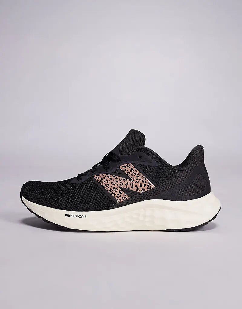Кроссовки New Balance Arishi для бега в черно-леопардовом цвете — фото 2