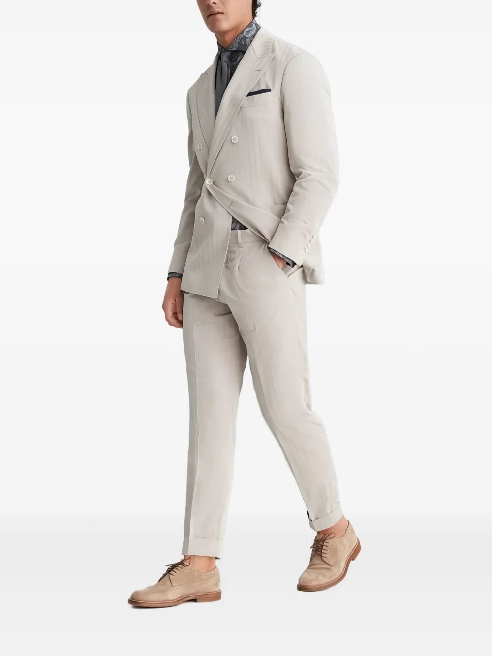 

Костюм в тонкую полоску с двубортным пиджаком Brunello Cucinelli, нейтральный