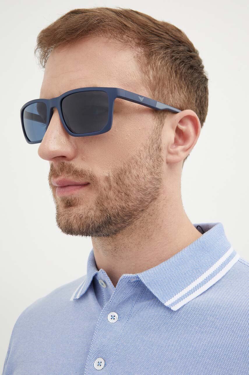 

Солнцезащитные очки Emporio Armani, темно-синий