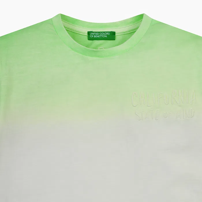 Детская футболка с градиентом зелёного цвета от Benetton Kids — фото 3