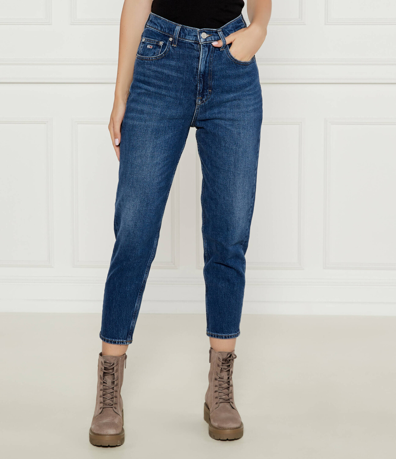 

Джинсы Tommy Jeans TPR BI0152 Mom Fit, темно-синий
