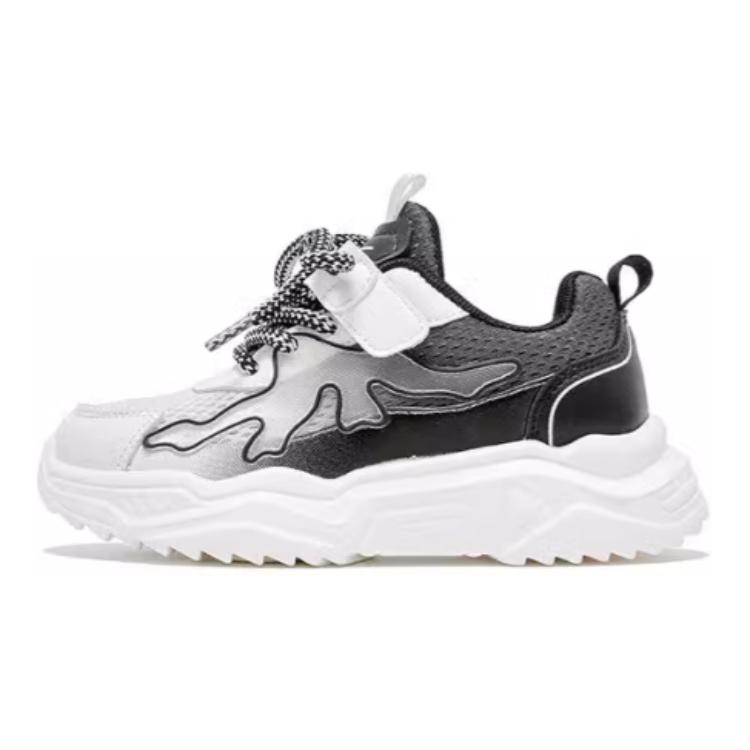 

Детские кроссовки с низкой амортизацией и износостойкостью WARRIOR, черный/белый