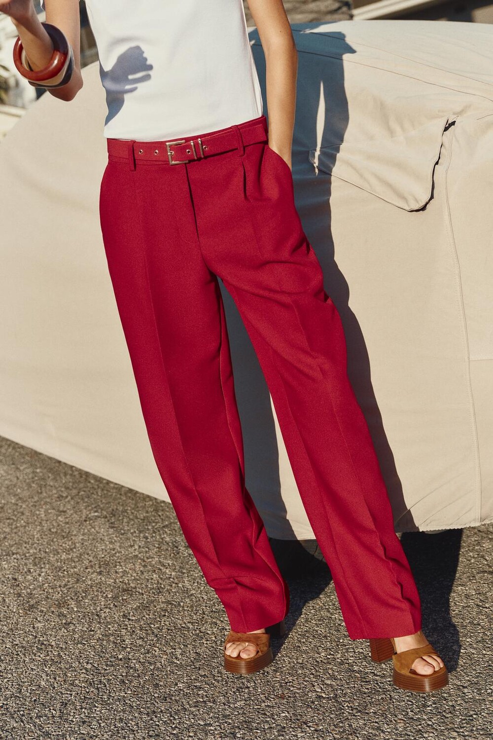 

Брюки прямого кроя с поясом ZARA, бордовый