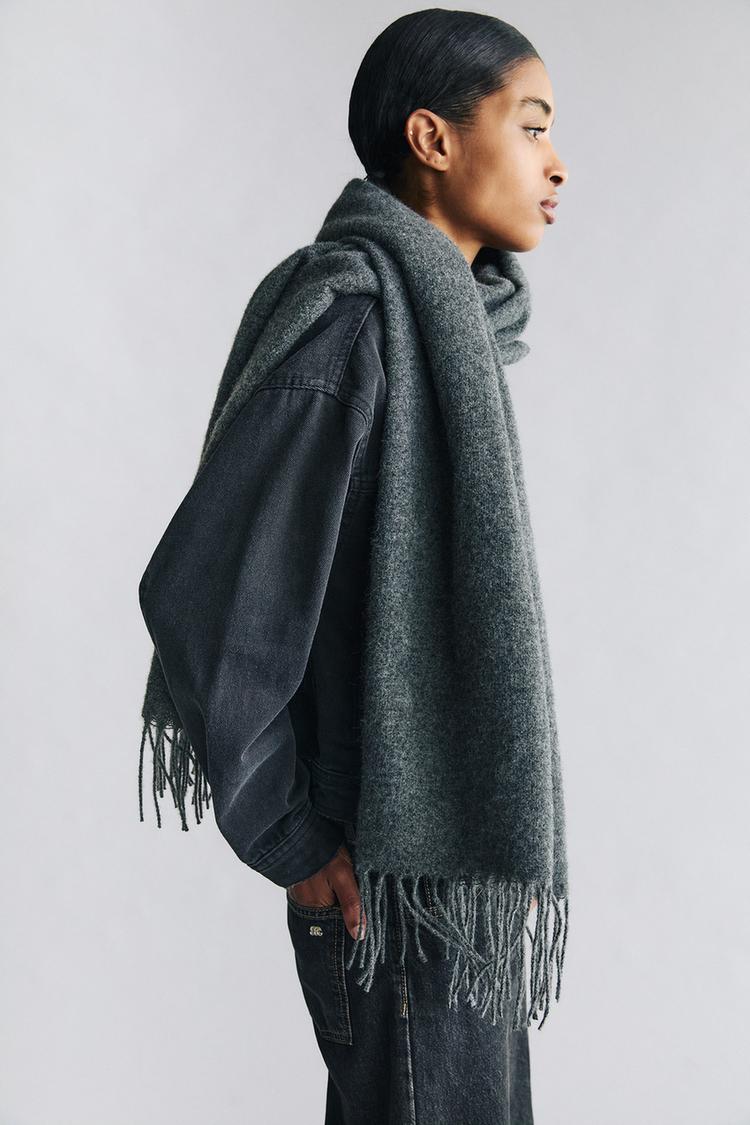 

Базовый тонкий шарф Pull And Bear, серый
